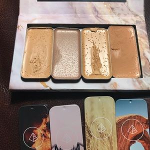 Maskcara Beauty quad with 3 highlights & 1 contour